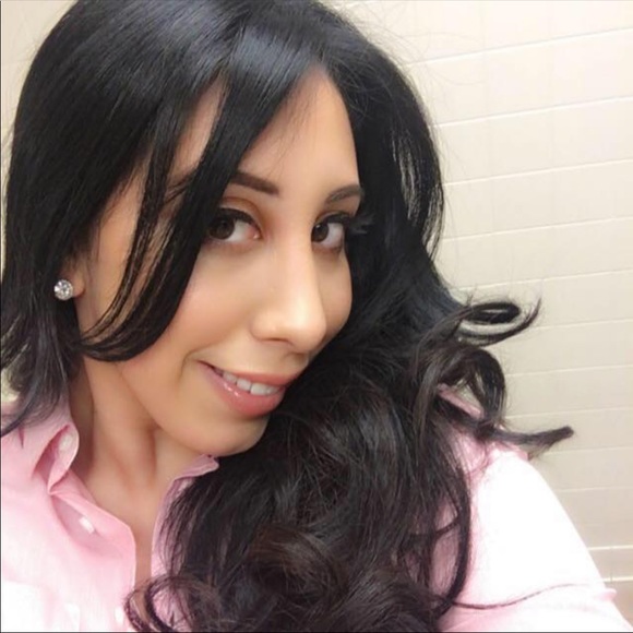 Meet your Posher, Karen - Picture 1 of 1